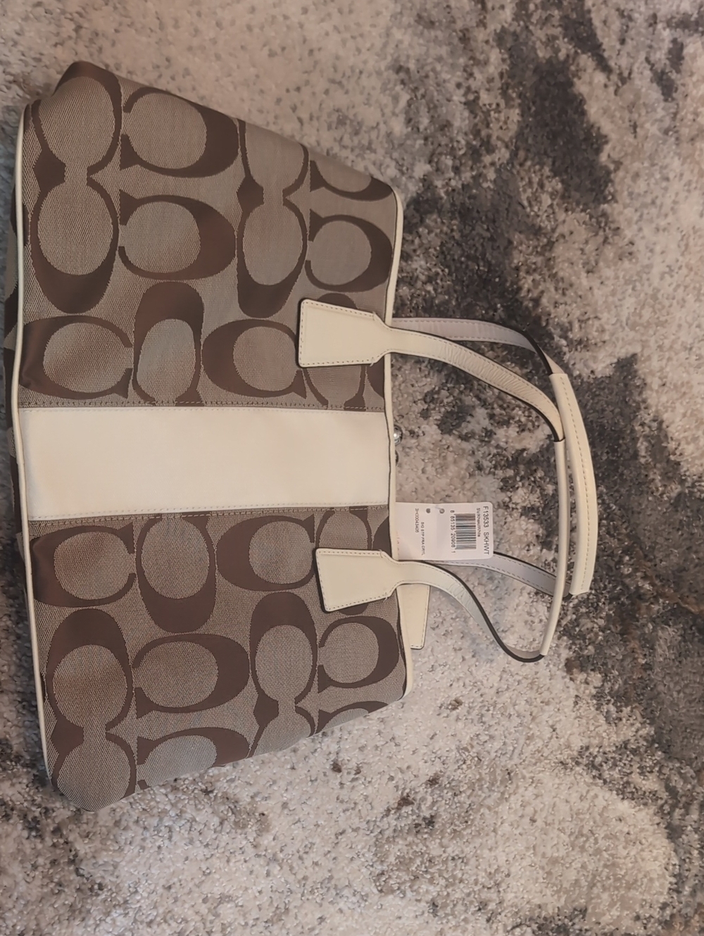 Coach Signature Canvas Tote in Khaki/Chalk